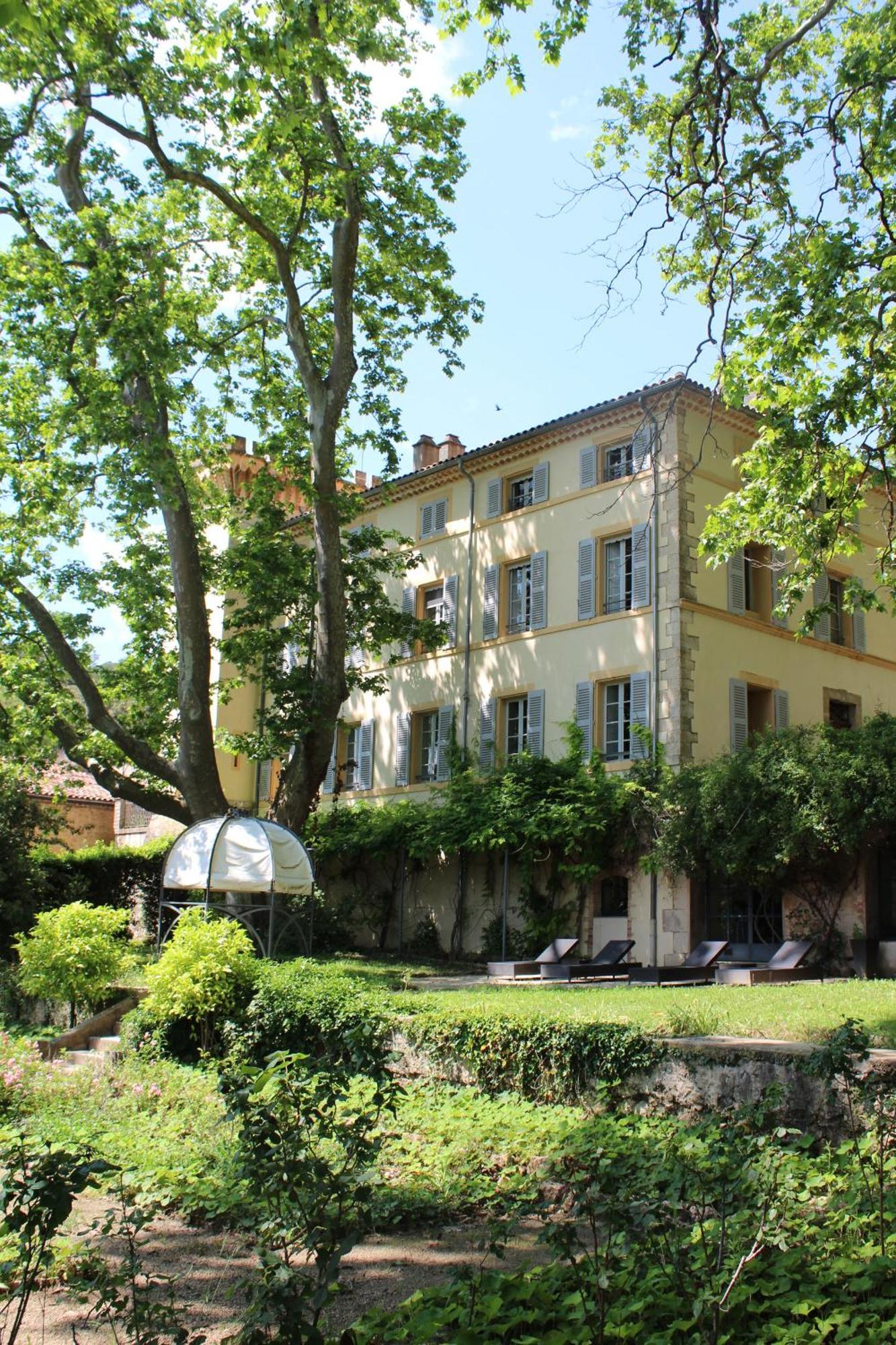 Chateau Mentone Masseboeuf Luaran gambar